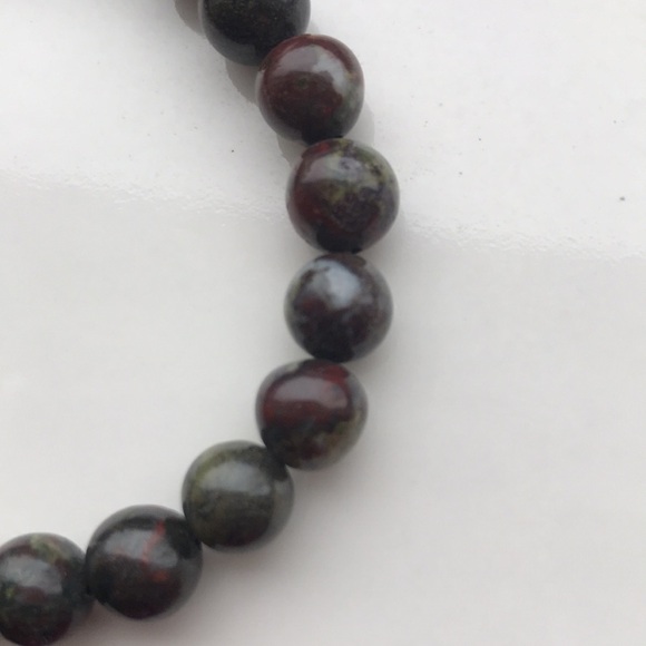NWT Bloodstone beaded stretch bracelet. Real gemstones boho layering hippie bold - Picture 2 of 6